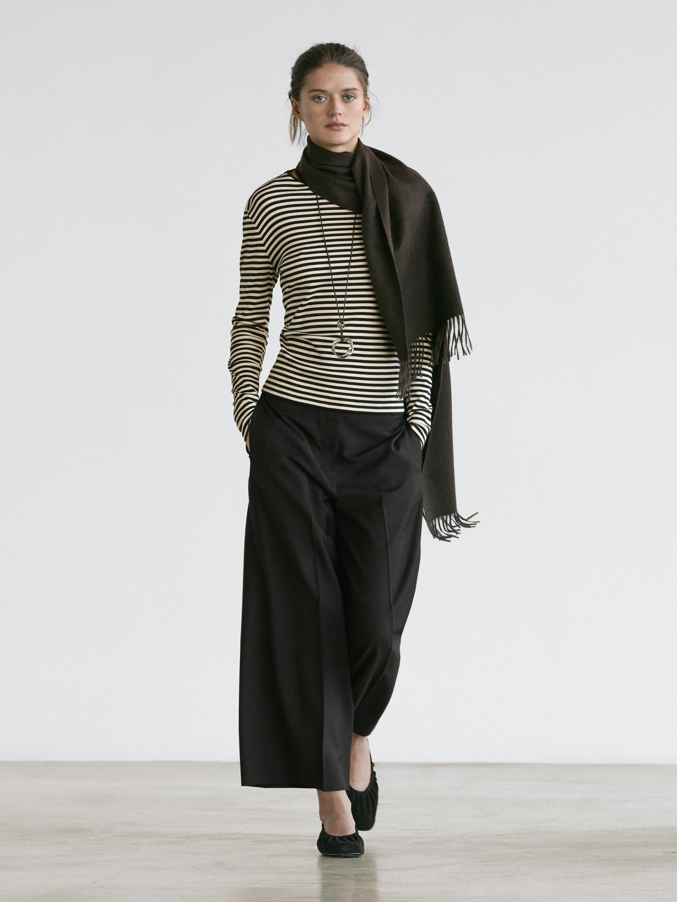 100% wool cropped wide-leg elasticated trousers